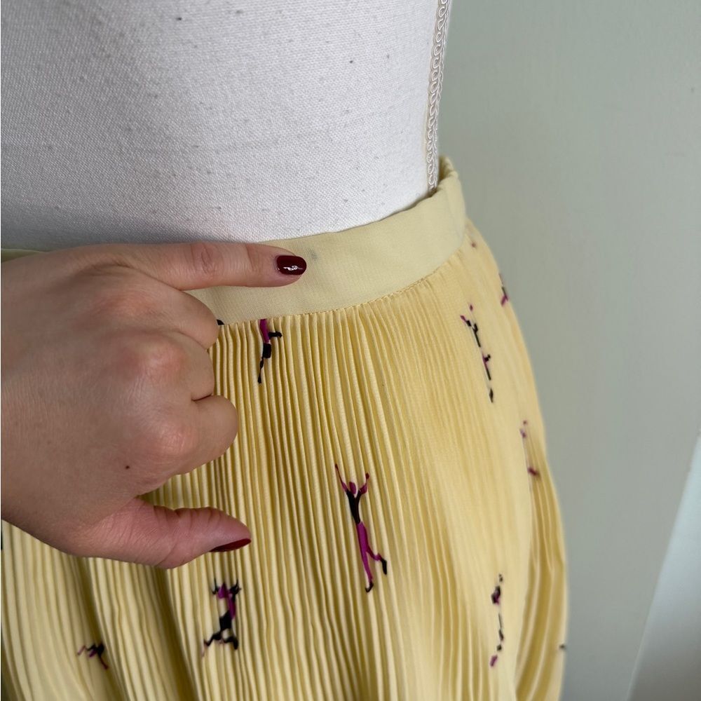 1970/80s Japanese Canary Yellow Ballet core Pleated Skirt with Acrobats Pattern - Picture 14 of 15